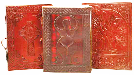 (image for) 5" x 7" Celtic Cross leather w/ Latch