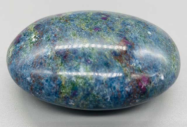 (image for) Kyanite palm stone