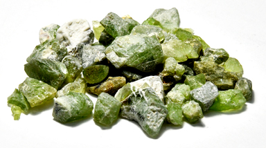 (image for) 1 lb Peridot untumbled chips (5-20mm) - Click Image to Close