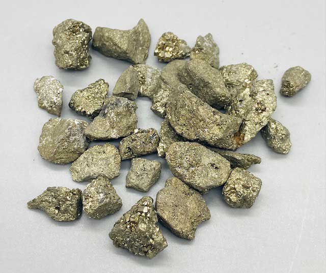 (image for) 1 lb Pyrite untumbled chips (5-10mm) - Click Image to Close