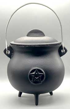 (image for) 8" Pentagram cast iron cauldron w/ lid - Click Image to Close