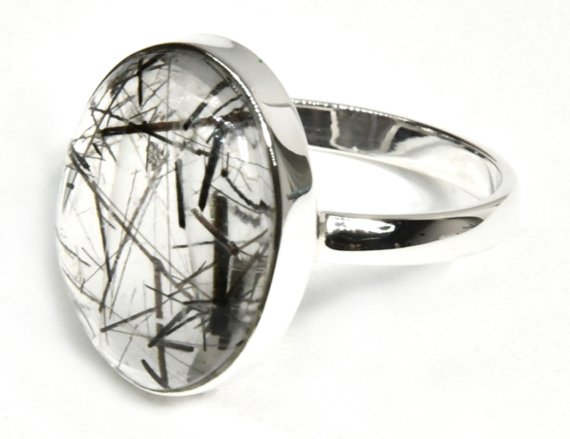 (image for) size 8 Tourmalated Quartz ring - Click Image to Close